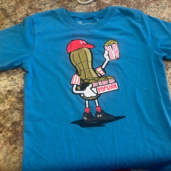 Boys size 6/7 Under Armour lot - Picture 8 of 8